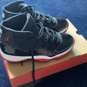 Air Jordan’s breds 11 size 8
